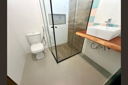 Casa de condomínio para alugar com 495m², 7 quartos e 4 vagas Casa de condomínio para alugar com 495m², 7 quartos e 4 vagasBanheiro social