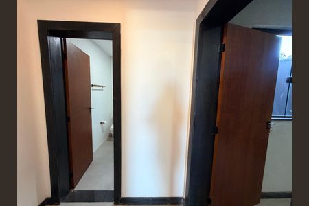 Casa de condomínio para alugar com 495m², 7 quartos e 4 vagas Casa de condomínio para alugar com 495m², 7 quartos e 4 vagasCorredor