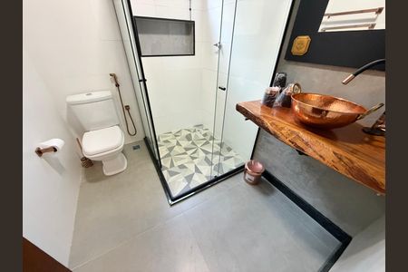 Casa de condomínio para alugar com 495m², 7 quartos e 4 vagas Casa de condomínio para alugar com 495m², 7 quartos e 4 vagasBanheiro da suíte