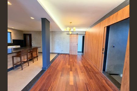 Casa de condomínio para alugar com 495m², 7 quartos e 4 vagas Casa de condomínio para alugar com 495m², 7 quartos e 4 vagasCozinha
