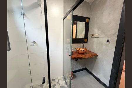 Casa de condomínio para alugar com 495m², 7 quartos e 4 vagas Casa de condomínio para alugar com 495m², 7 quartos e 4 vagasBanheiro da suíte