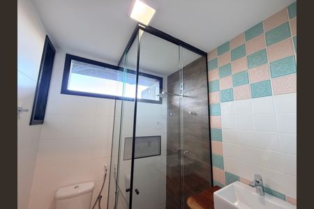 Casa de condomínio para alugar com 495m², 7 quartos e 4 vagas Casa de condomínio para alugar com 495m², 7 quartos e 4 vagasBanheiro social