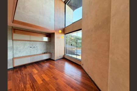Casa de condomínio para alugar com 495m², 7 quartos e 4 vagas Casa de condomínio para alugar com 495m², 7 quartos e 4 vagasSala