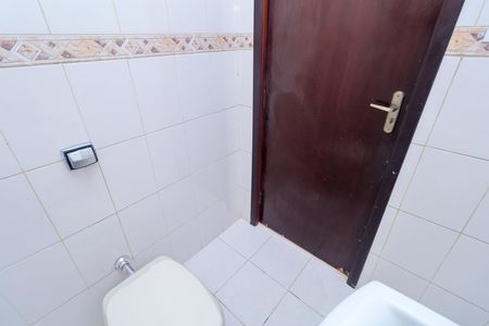 Casa para alugar com 246m², 3 quartos e 4 vagas Casa para alugar com 246m², 3 quartos e 4 vagasLavabo