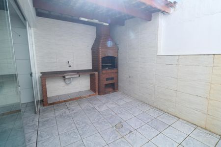 Casa para alugar com 246m², 3 quartos e 4 vagas Casa para alugar com 246m², 3 quartos e 4 vagasÁrea gourmet