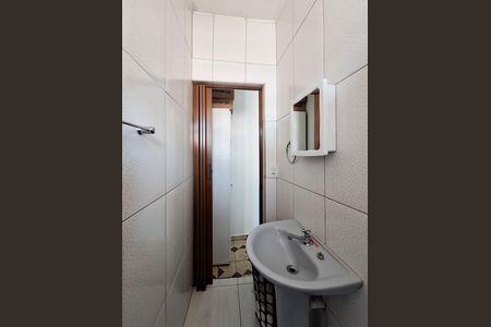 Casa à venda com 100m², 4 quartos e 1 vaga Casa à venda com 100m², 4 quartos e 1 vagaBanheiro 2