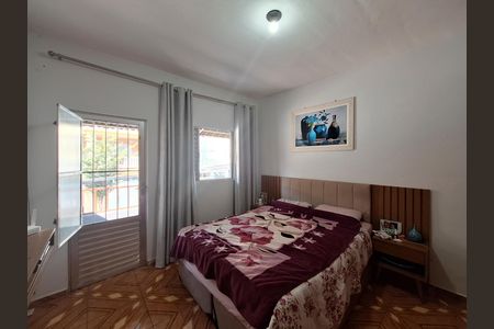 Casa à venda com 100m², 4 quartos e 1 vaga Casa à venda com 100m², 4 quartos e 1 vagaQuarto 1