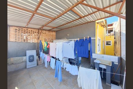 Casa à venda com 100m², 4 quartos e 1 vaga Casa à venda com 100m², 4 quartos e 1 vagaÁrea de Serviço