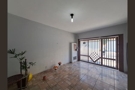 Casa à venda com 100m², 4 quartos e 1 vaga Casa à venda com 100m², 4 quartos e 1 vagaGaragem