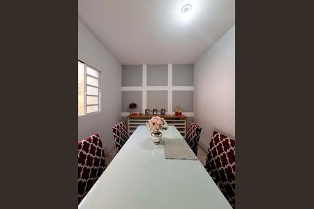 Casa à venda com 100m², 4 quartos e 1 vaga Casa à venda com 100m², 4 quartos e 1 vagaCopa