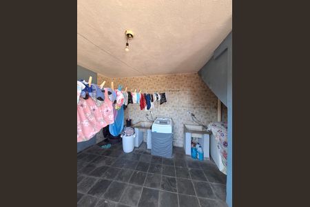 Casa à venda com 100m², 4 quartos e 1 vaga Casa à venda com 100m², 4 quartos e 1 vagaÁrea de Serviço casa 2 e 3