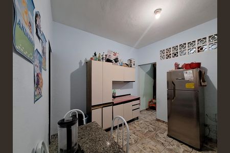 Casa à venda com 100m², 4 quartos e 1 vaga Casa à venda com 100m², 4 quartos e 1 vagaCozinha casa 3