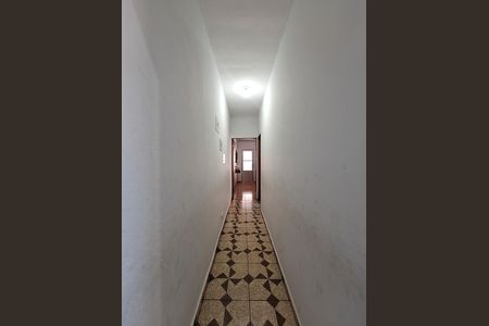 Casa à venda com 100m², 4 quartos e 1 vaga Casa à venda com 100m², 4 quartos e 1 vagaCorredor