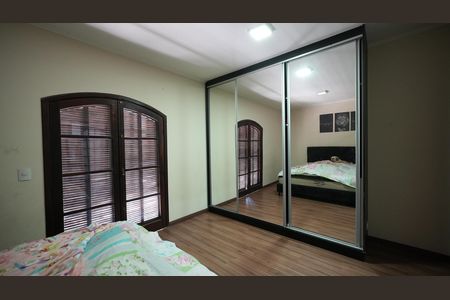 Casa à venda com 125m², 3 quartos e 6 vagasQuarto Suíte