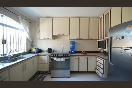 Casa à venda com 125m², 3 quartos e 6 vagasCozinha