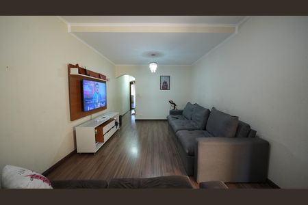 Casa à venda com 125m², 3 quartos e 6 vagasSala