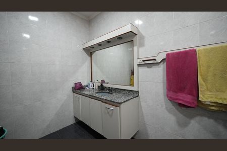Casa à venda com 125m², 3 quartos e 6 vagasBanheiro da Suíte