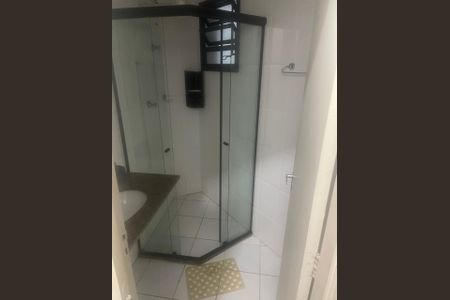 Banheiro de apartamento para alugar com 2 quartos, 50m² em Vila Balnearia, Praia Grande