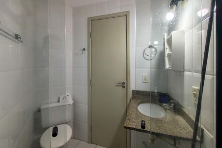 Apartamento para alugar com 50m², 2 quartos e 1 vaga Apartamento para alugar com 50m², 2 quartos e 1 vagaBanheiro da Suíte
