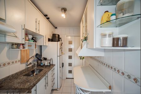 Apartamento à venda com 60m², 2 quartos e 1 vaga Apartamento à venda com 60m², 2 quartos e 1 vagaCozinha