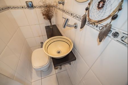 Apartamento à venda com 60m², 2 quartos e 1 vaga Apartamento à venda com 60m², 2 quartos e 1 vagaBanheiro de Serviço