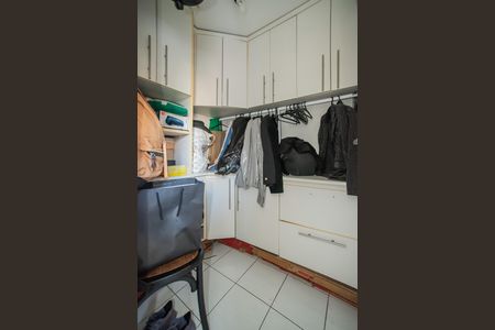 Apartamento à venda com 60m², 2 quartos e 1 vaga Apartamento à venda com 60m², 2 quartos e 1 vagaQuarto de Serviço
