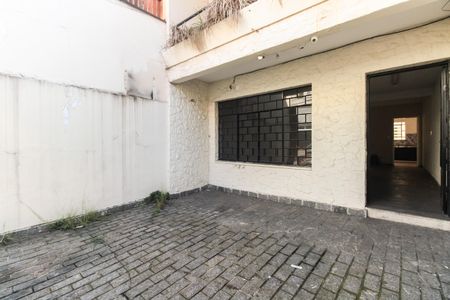 Casa para alugar com 140m², 3 quartos e 1 vaga Casa para alugar com 140m², 3 quartos e 1 vagaGaragem