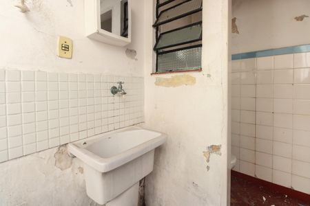 Casa para alugar com 140m², 3 quartos e 1 vaga Casa para alugar com 140m², 3 quartos e 1 vagaÁrea de Serviço