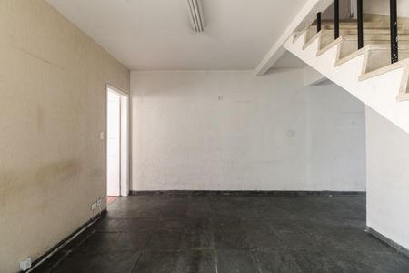 Casa para alugar com 140m², 3 quartos e 1 vaga Casa para alugar com 140m², 3 quartos e 1 vagaSala
