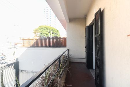 Casa para alugar com 140m², 3 quartos e 1 vaga Casa para alugar com 140m², 3 quartos e 1 vagaQuarto 1 - Varanda
