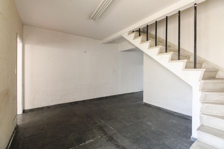 Casa para alugar com 140m², 3 quartos e 1 vaga Casa para alugar com 140m², 3 quartos e 1 vagaSala