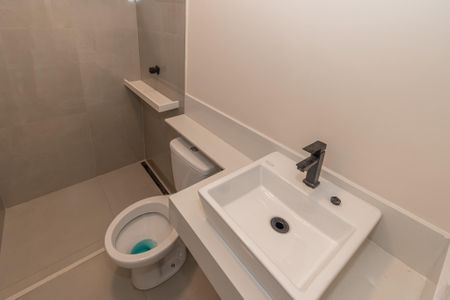 Banheiro Corredor de casa à venda com 3 quartos, 160m² em Parque Bellaville, Sumaré