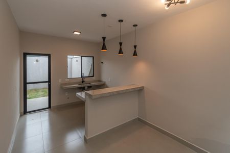 Cozinha e Sala de Jantar  de casa à venda com 3 quartos, 160m² em Parque Bellaville, Sumaré