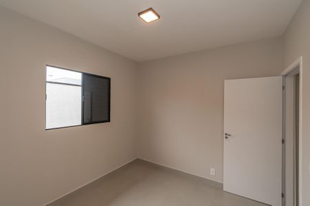 Casa à venda com 160m², 3 quartos e 2 vagasSuite 