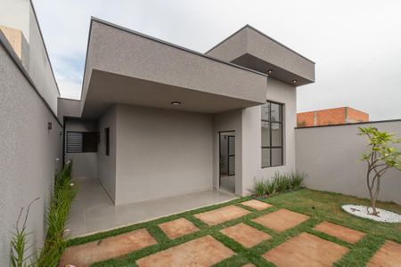 Garagem  de casa à venda com 3 quartos, 160m² em Parque Bellaville, Sumaré