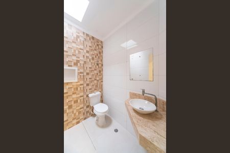Casa à venda com 138m², 3 quartos e 4 vagas Casa à venda com 138m², 3 quartos e 4 vagasBanheiro