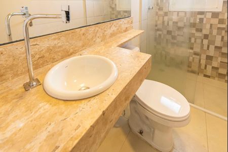 Casa à venda com 138m², 3 quartos e 4 vagas Casa à venda com 138m², 3 quartos e 4 vagasBanheiro do Quarto 3