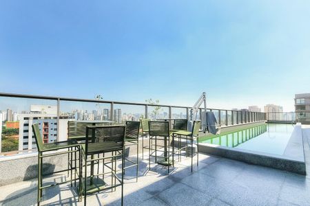 Apartamento para alugar com 32m², 1 quarto e sem vaga Apartamento para alugar com 32m², 1 quarto e sem vagaÁrea comum - Piscina