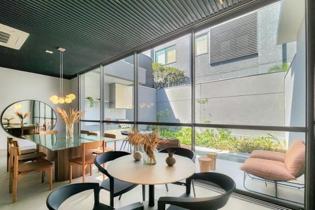 Apartamento para alugar com 32m², 1 quarto e sem vaga Apartamento para alugar com 32m², 1 quarto e sem vagaÁrea comum - Salão de festas