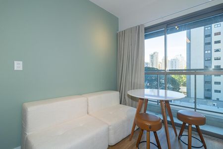 Sala de apartamento para alugar com 1 quarto, 32m² em Indianópolis, São Paulo