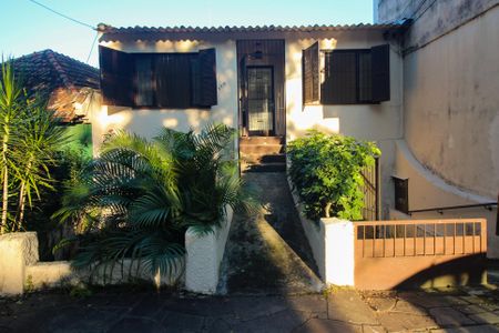 Casa à venda com 160m², 2 quartos e 2 vagasFachada