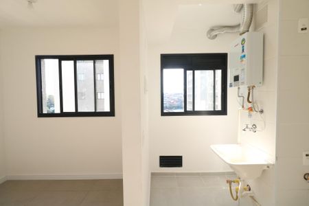 Apartamento para alugar com 40m², 2 quartos e 1 vaga Apartamento para alugar com 40m², 2 quartos e 1 vagaCozinha e Área de Serviço