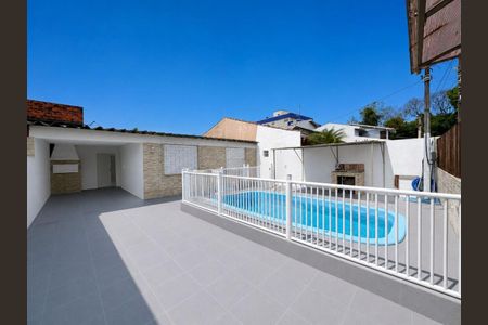 Casa para alugar com 83m², 2 quartos e 2 vagas
