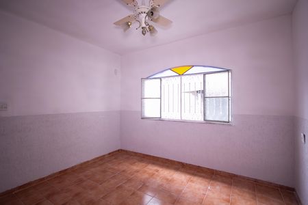Quarto de casa para alugar com 1 quarto, 50m² em Rocha, São Gonçalo