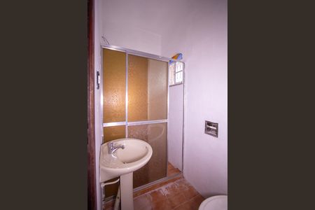 Banheiro de casa para alugar com 1 quarto, 50m² em Rocha, São Gonçalo