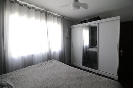 Casa de condomínio à venda com 250m², 5 quartos e 2 vagassuíte 3