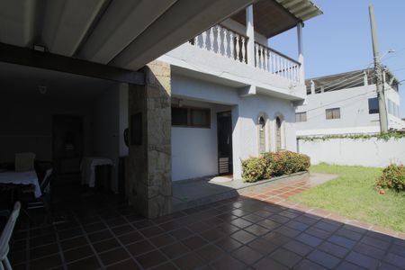 Casa de condomínio à venda com 250m², 5 quartos e 2 vagasJardim