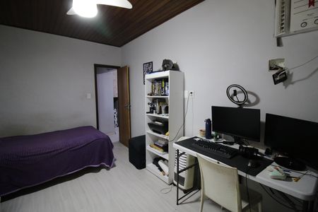 Casa de condomínio à venda com 250m², 5 quartos e 2 vagasQuarto 5