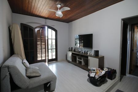 Casa de condomínio à venda com 250m², 5 quartos e 2 vagassala 2