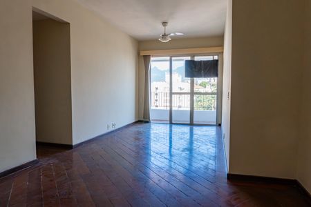 Apartamento à venda com 83m², 3 quartos e 2 vagas
